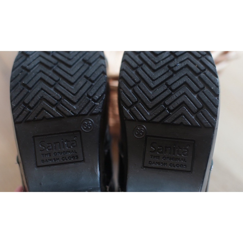 Koi Sanita Original Danish Clogs Black Shiny Lindsey Womens EU 36 US 5.5-6 - Picture 8 of 9